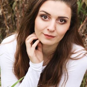 Meet your Posher, Gabriella